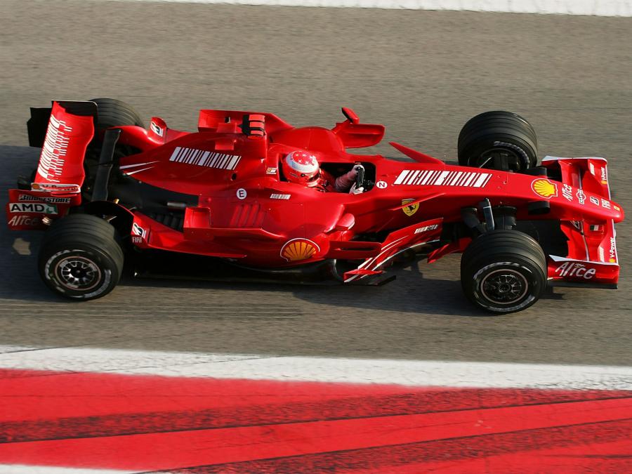  Ferrari F2007 2007 года  (фото 3 из 16)